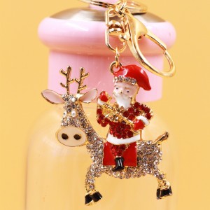 Christmas Santa Claus Ornament Pendant Wind Pendant Key Chain Christmas Eve Gift Car Bag Buckle keychains wholesale in 2020