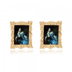 2020 hottest Mona Lisa Head Portrait Landscape Alloy Earrings Creative Popular photo stud Earrings wholesale