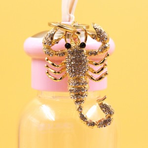 Scorpion rhinestone Set Metal Keychains Korea All-match Accessories Handbag Pendant Creative Alloy Accessory Gifts keychain