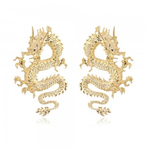 2020 Hot Ornament Exaggerated Individualized and Popular Cool Dragon Earrings Fashion Ear Studs Manufacturers directly selling earrings