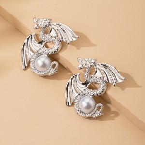 Fashion Dragon-Shaped Earrings Female Europe Vintage Exaggerated Long Creative Fun Elements stud Earrings