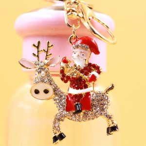 Christmas Santa Claus Ornament Pendant Wind Pendant Key Chain Christmas Eve Gift Car Bag Buckle keychains wholesale in 2020